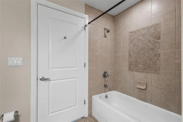 $1,800 | 101 South Eola Drive, Unit 1007, Orlando, FL 32801