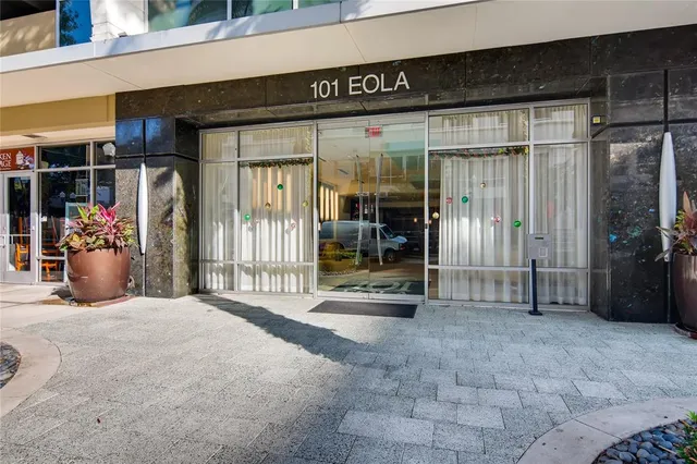 $1,800 | 101 South Eola Drive, Unit 1007, Orlando, FL 32801