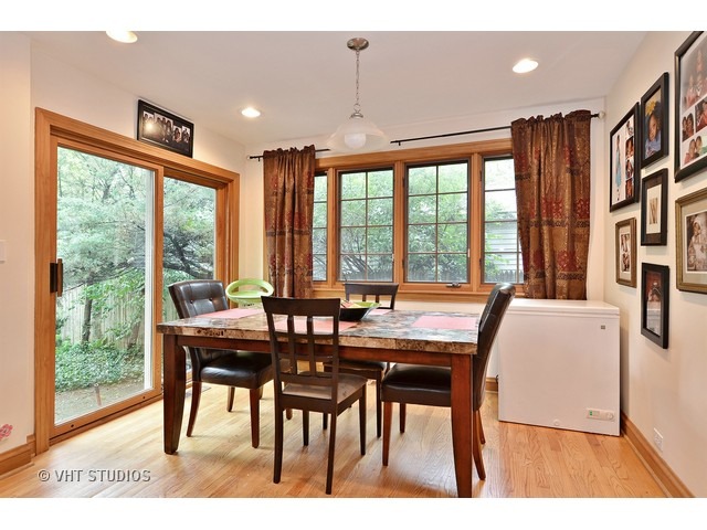 504 Illinois Road Wilmette, IL 60091 - Photo 5 of 13