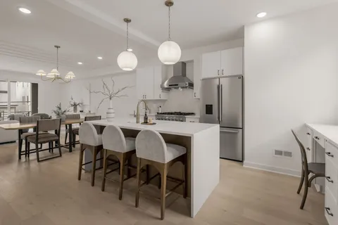 $599,900 | 915 Cheatham Place, Nashville, TN 37208