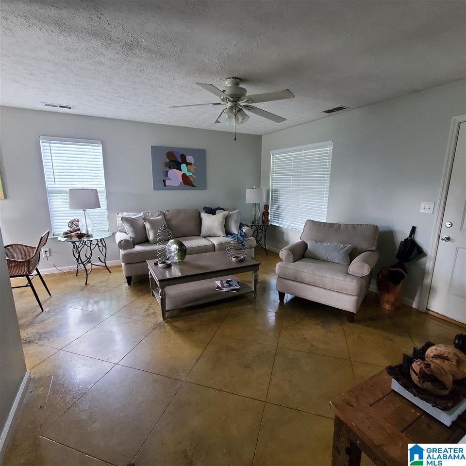 83 Rays Loop Sylacauga, AL 35151 - Photo 3 of 18