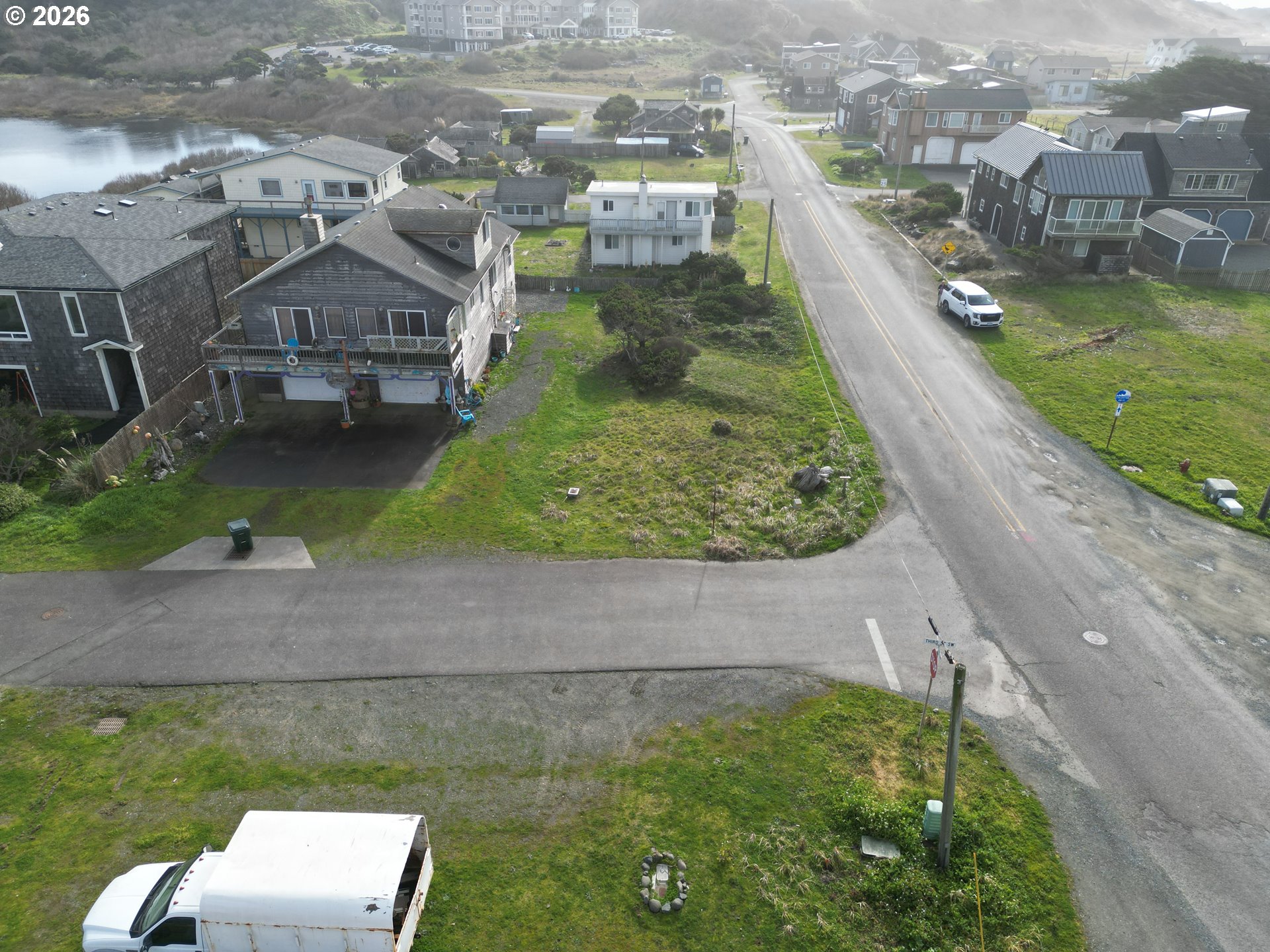 Secorner Lincoln 3rd Street Southwest Bandon, OR 97411 - Photo 9 of 10 an aerial view of a house