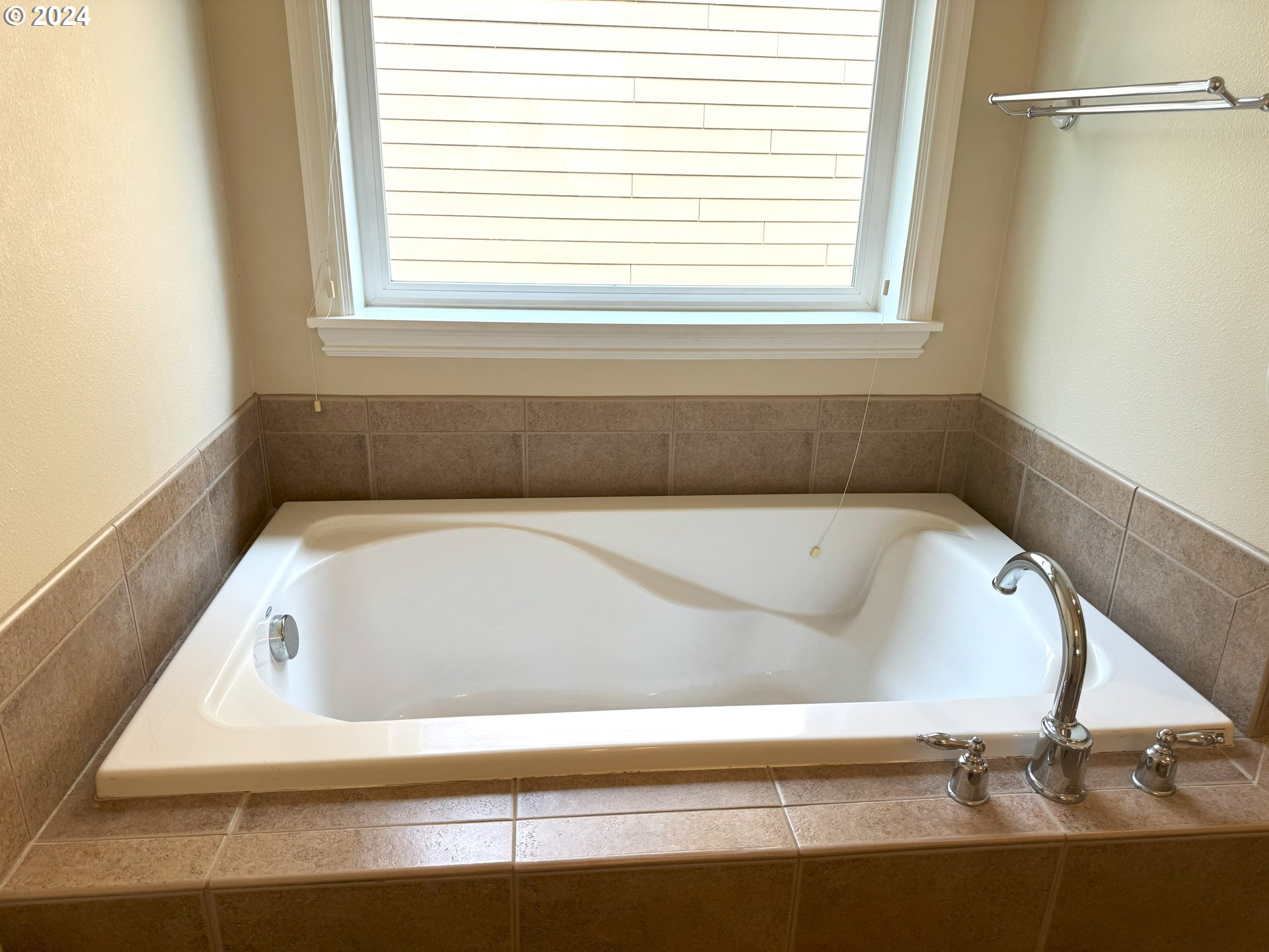 3723 10th Street Hubbard, OR 97032 - Photo 21 of 31 Gallery Image 21