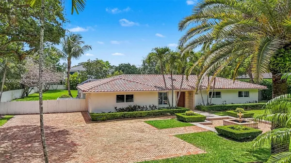 $12,000 | 7230 Southwest 104th Street, Pinecrest, FL 33156