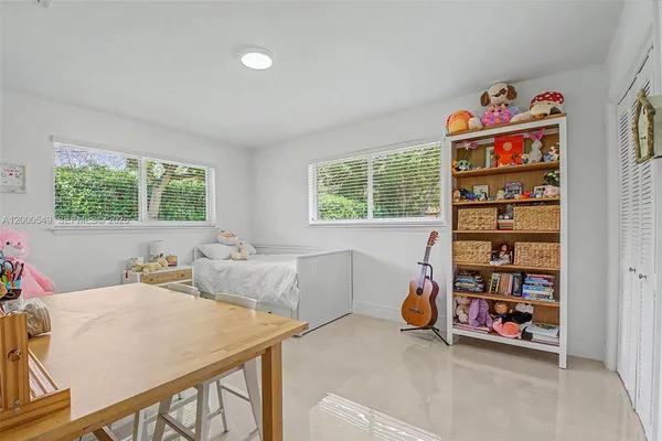 $12,000 | 7230 Southwest 104th Street, Pinecrest, FL 33156