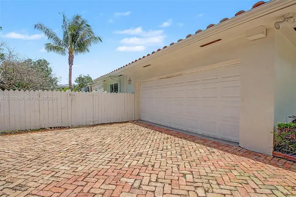 $12,000 | 7230 Southwest 104th Street, Pinecrest, FL 33156