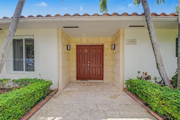 $12,000 | 7230 Southwest 104th Street, Pinecrest, FL 33156