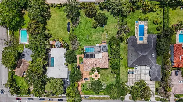 $12,000 | 7230 Southwest 104th Street, Pinecrest, FL 33156