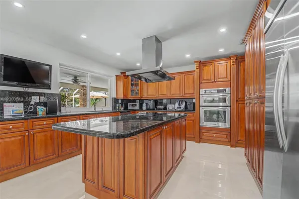 $12,000 | 7230 Southwest 104th Street, Pinecrest, FL 33156