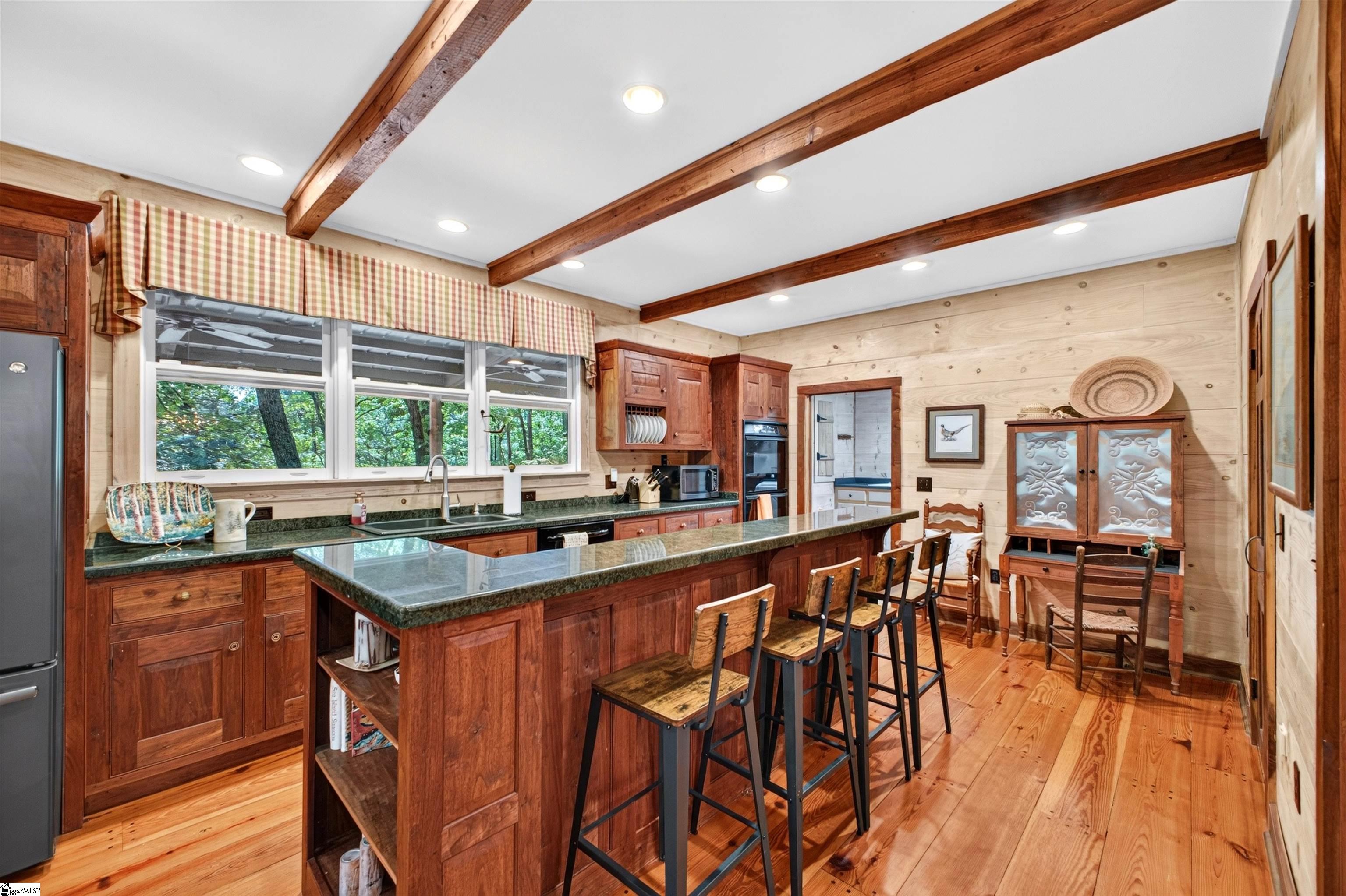 160 Duffs Mountain Road Marietta, SC 29661 - Photo 10 of 44 Gallery Image 10