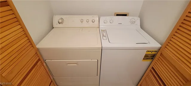 $1,498 | 2216 Short Pine Drive, Las Vegas, NV 89108