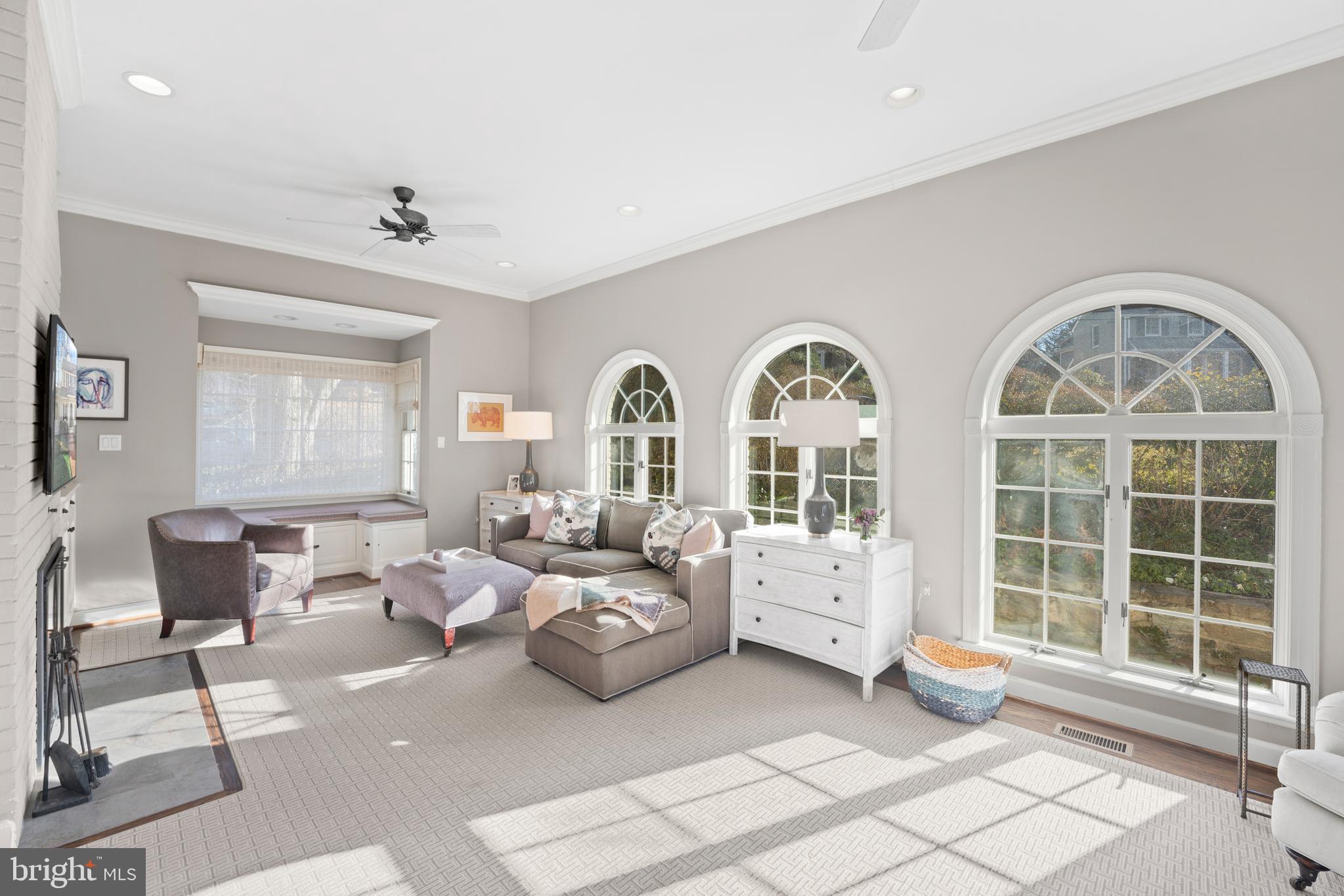 5900 Harwick Road Bethesda, MD 20816 - Photo 5 of 21 Family Room