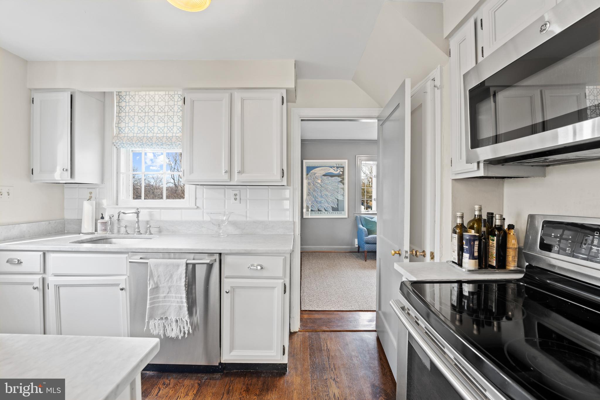 5900 Harwick Road Bethesda, MD 20816 - Photo 6 of 21 Kitchen