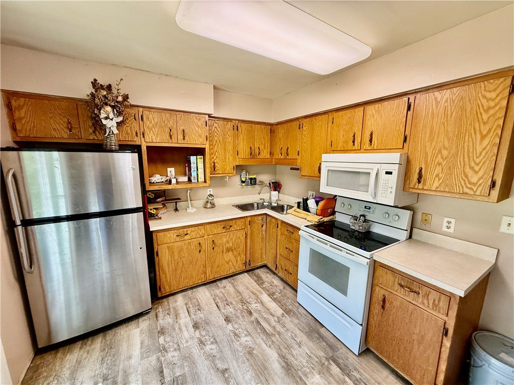 4062 Sheffield Drive Decatur, IL 62526 - Photo 3 of 15 Gallery Image 3