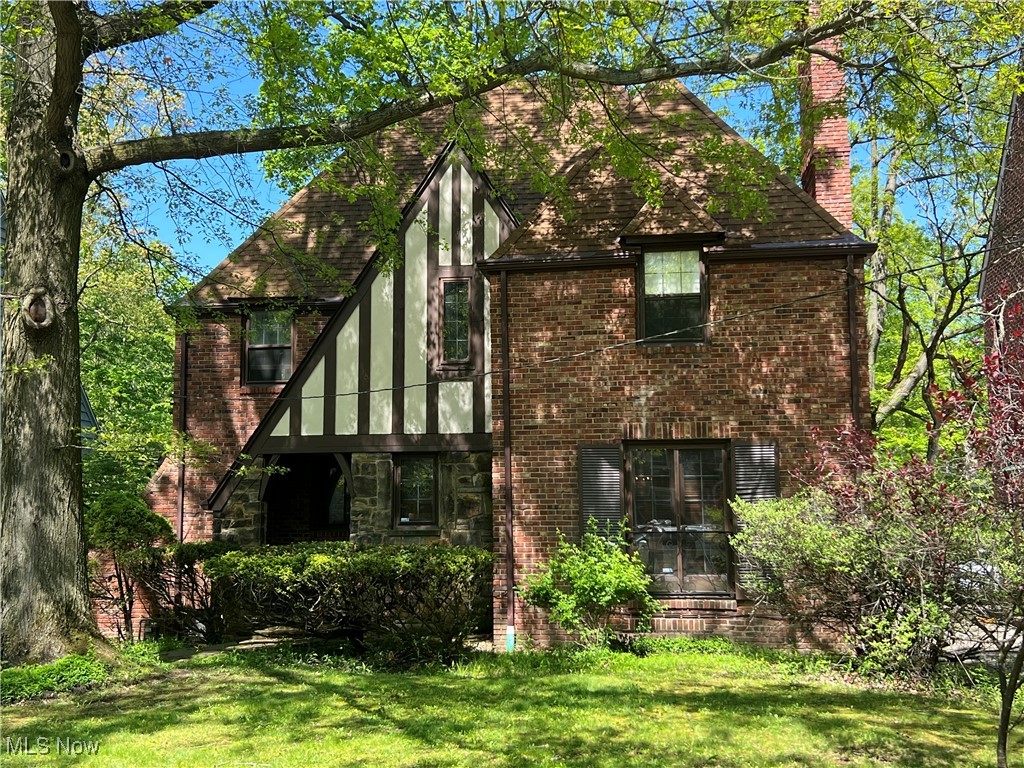 16215 Oakhill Road Cleveland, OH 44112 - Photo 1 of 41 Gallery Image 1