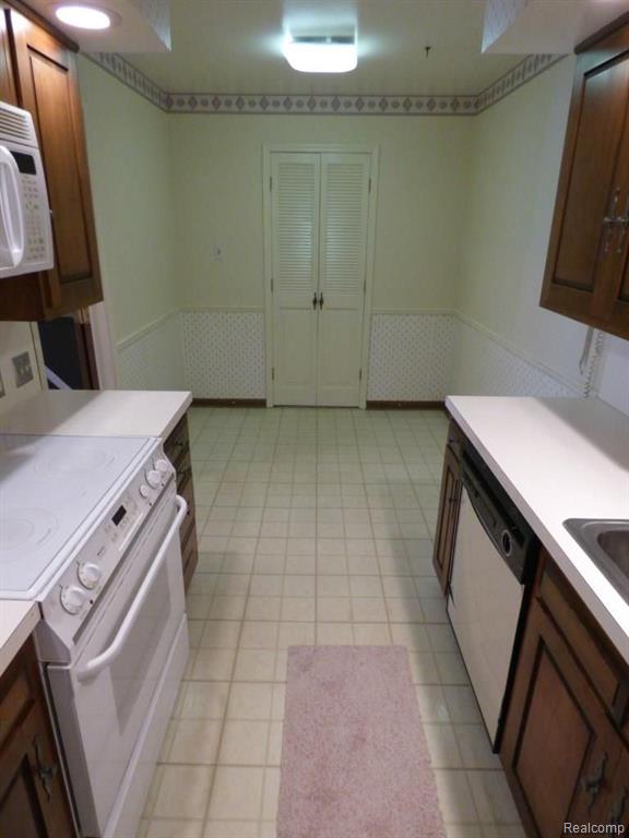 25720 Southfield Road, Unit 102 Southfield, MI 48075 - Photo 12 of 39