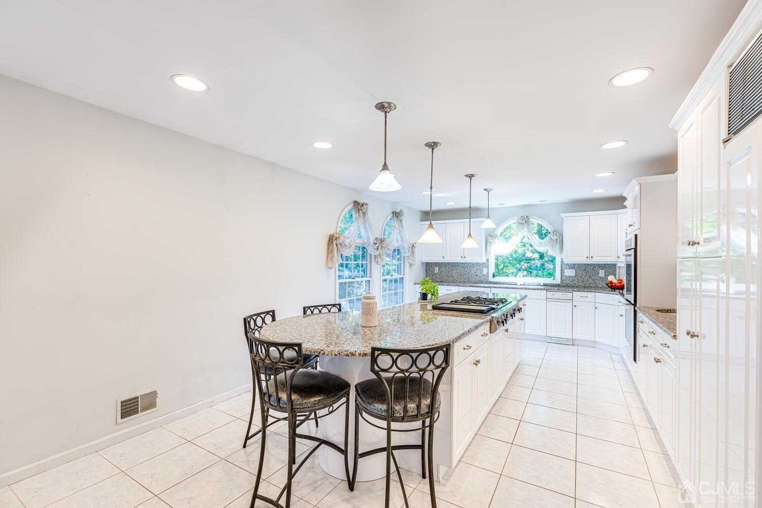 511 Declaration Lane Jackson, NJ 08527 - Photo 18 of 61 Gallery Image 18