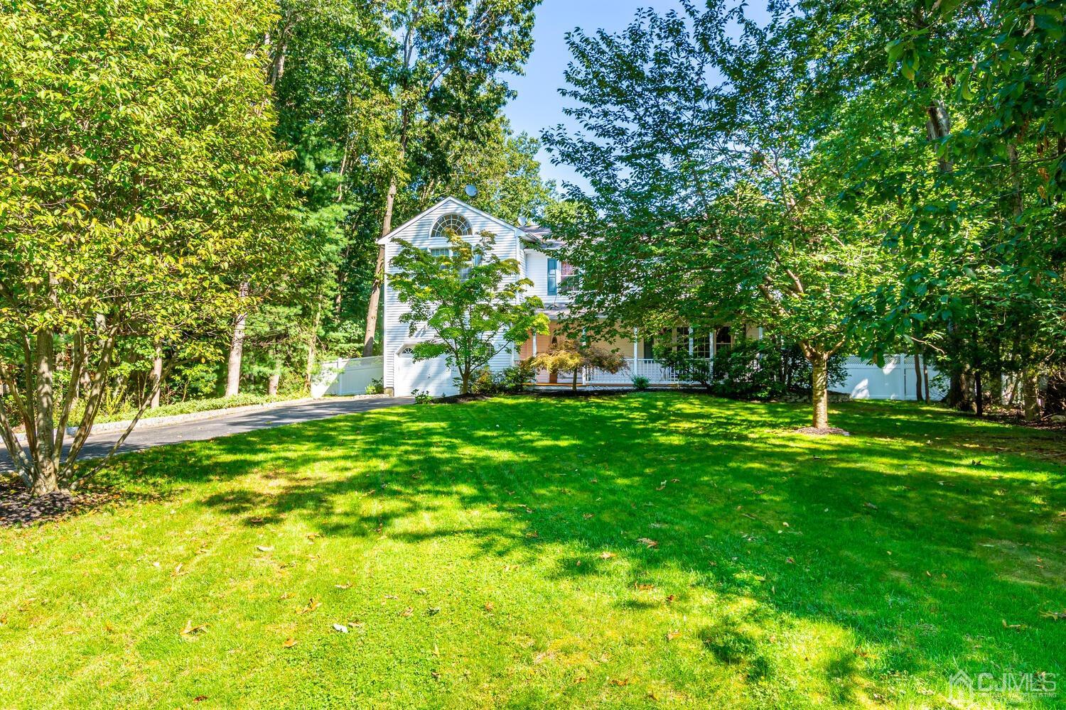 511 Declaration Lane Jackson, NJ 08527 - Photo 3 of 61 Gallery Image 3