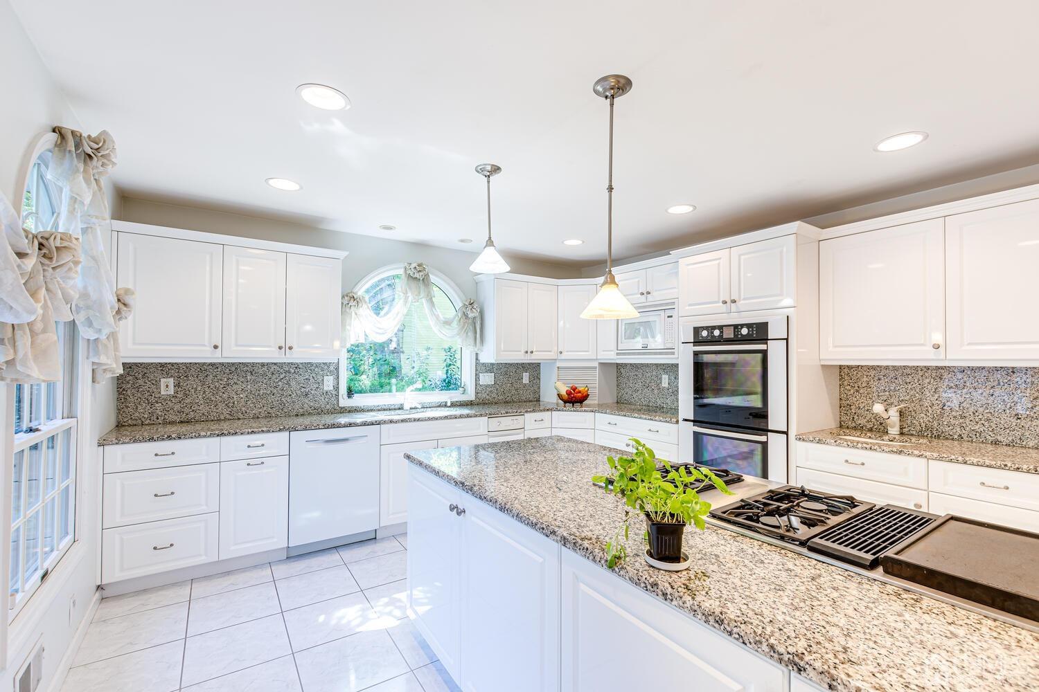 511 Declaration Lane Jackson, NJ 08527 - Photo 22 of 61 Gallery Image 22
