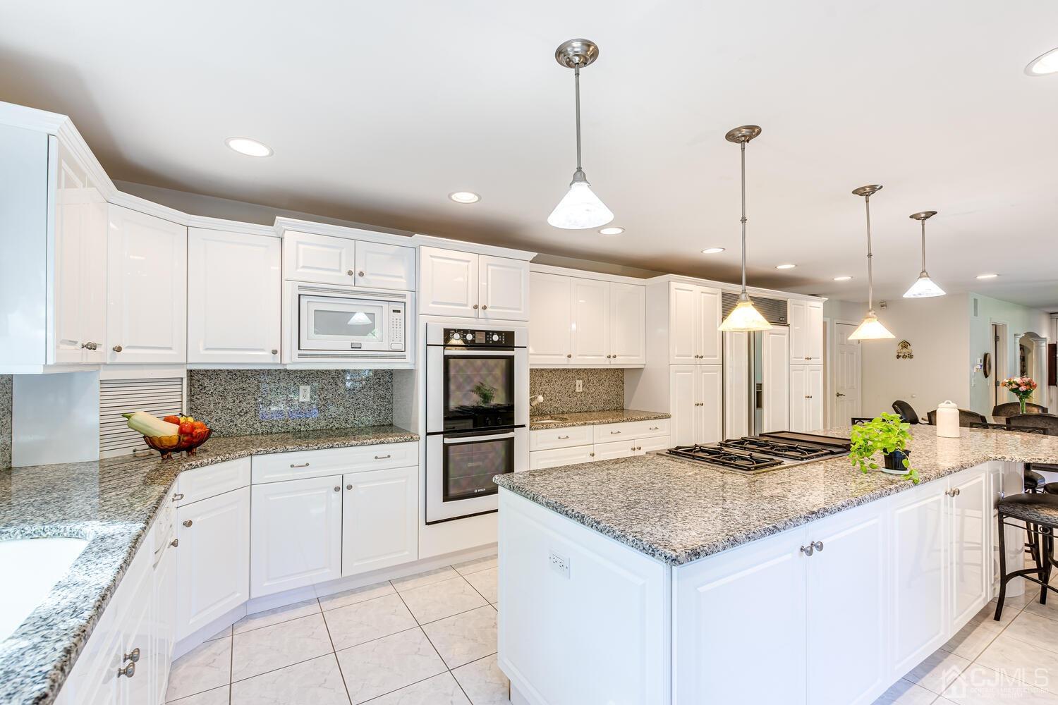 511 Declaration Lane Jackson, NJ 08527 - Photo 24 of 61 Gallery Image 24
