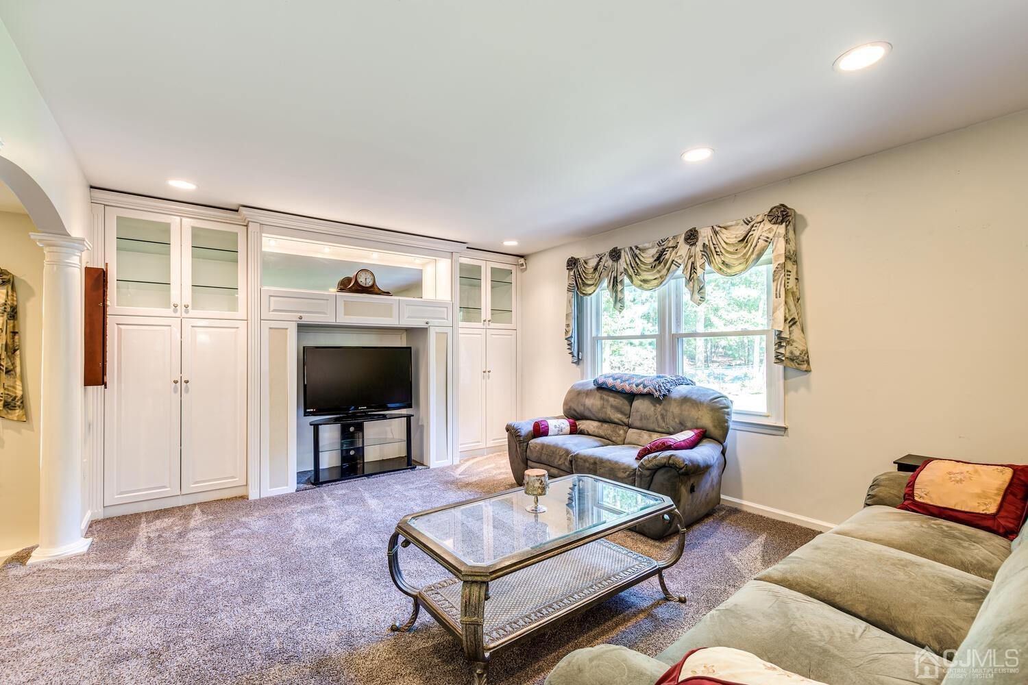 511 Declaration Lane Jackson, NJ 08527 - Photo 28 of 61 Gallery Image 28