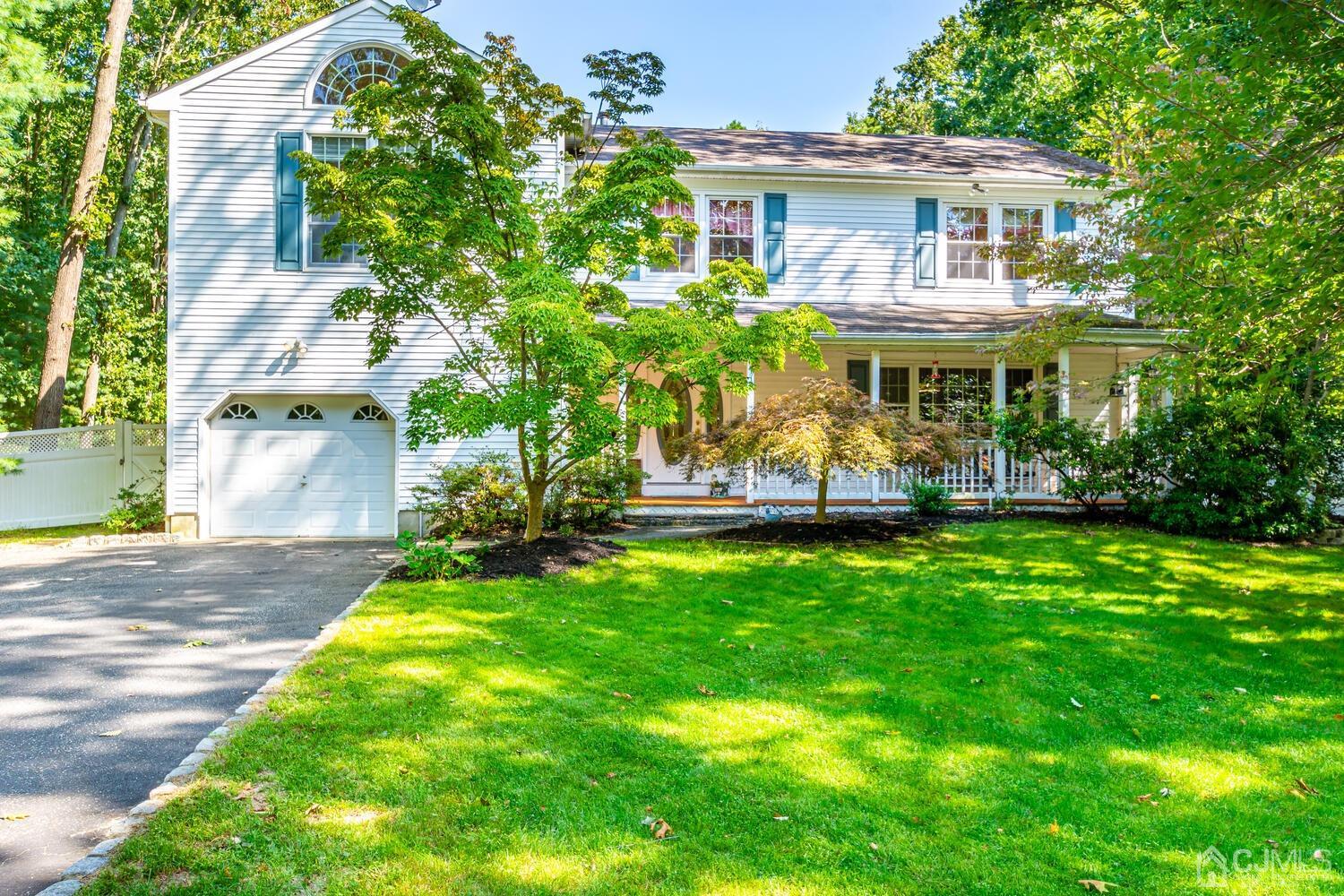 511 Declaration Lane Jackson, NJ 08527 - Photo 5 of 61 Gallery Image 5