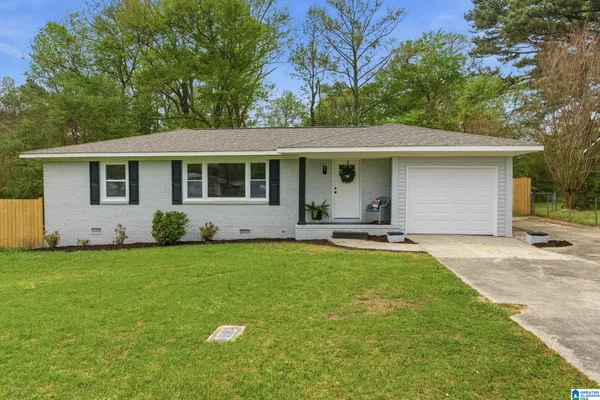 $244,900 | 918 9th Avenue, Pleasant Grove, AL 35127