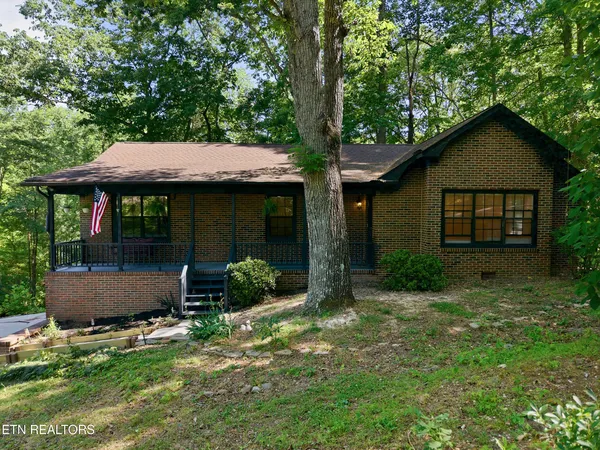 $405,000 | 141 Milligan Lane, Clinton, TN 37716