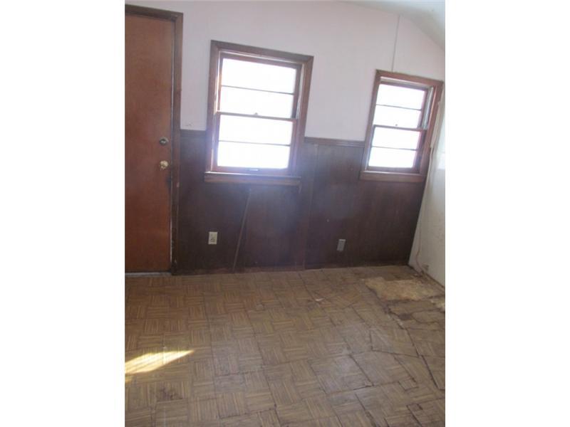 3045 Holt Road Indianapolis, IN 46221 - Photo 4 of 6 Gallery Image 4