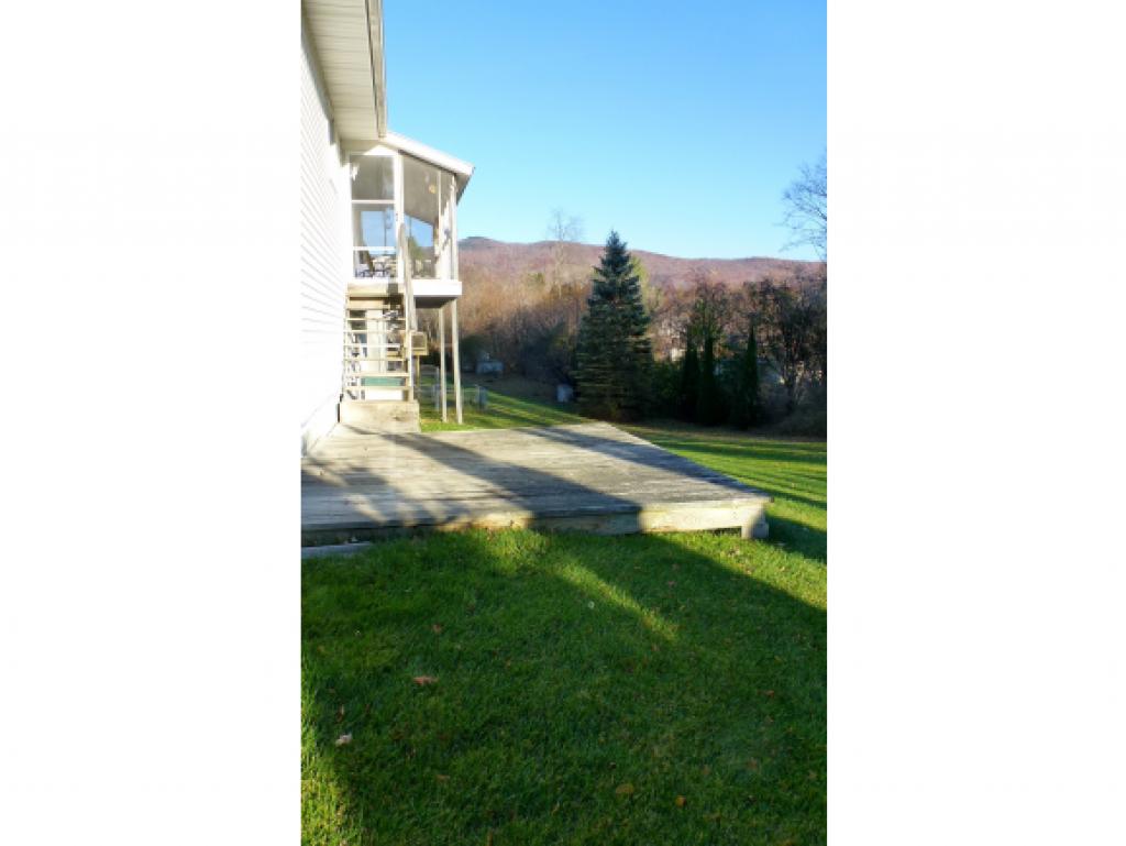 12 Newport Drive Rutland, VT 05701 - Photo 4 of 13