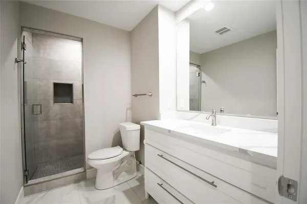 $3,100 | 1422 Addington Street, Irving, TX 75062
