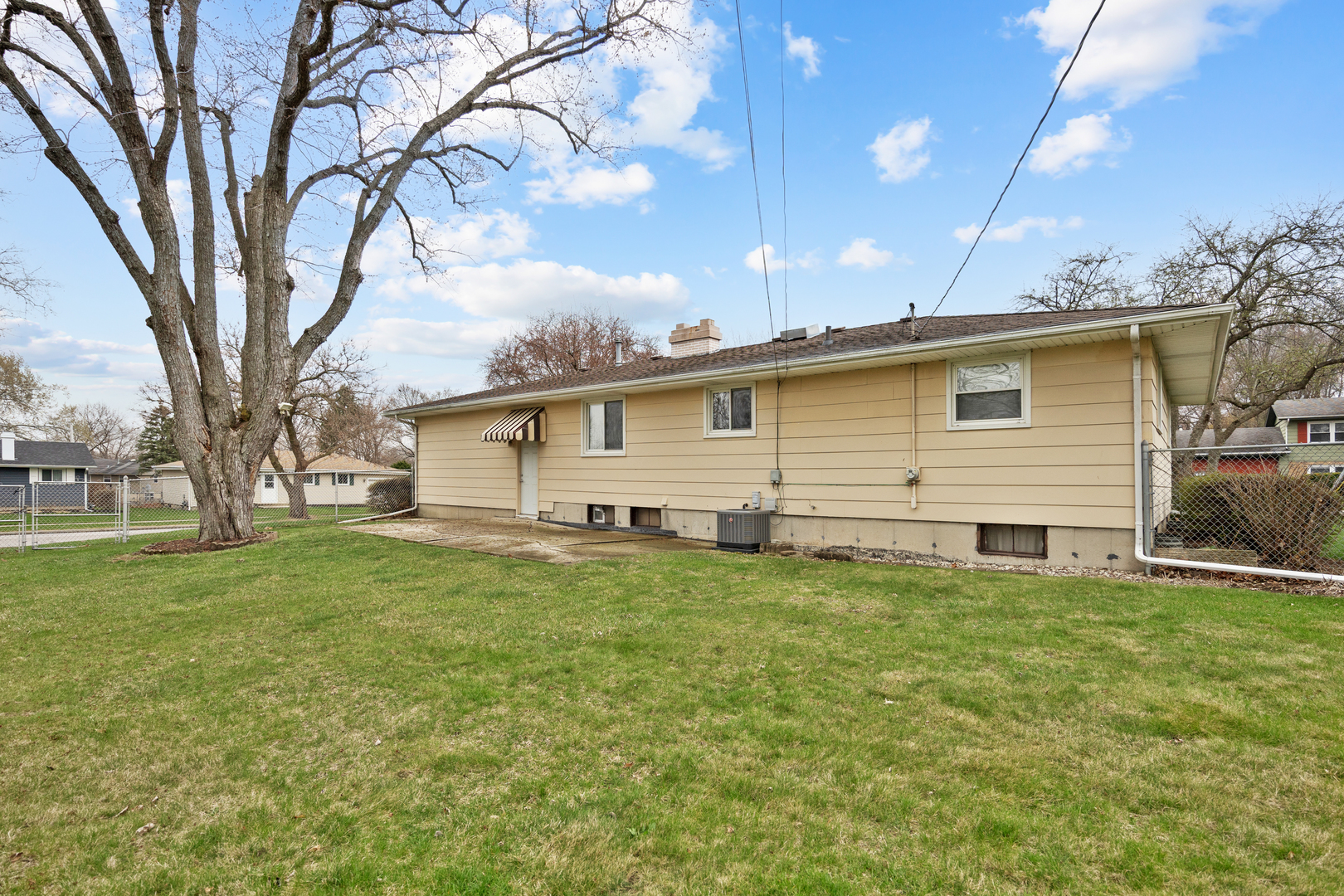 810 Revere Road South Elgin, IL 60177 - Photo 24 of 28 Gallery Image 24