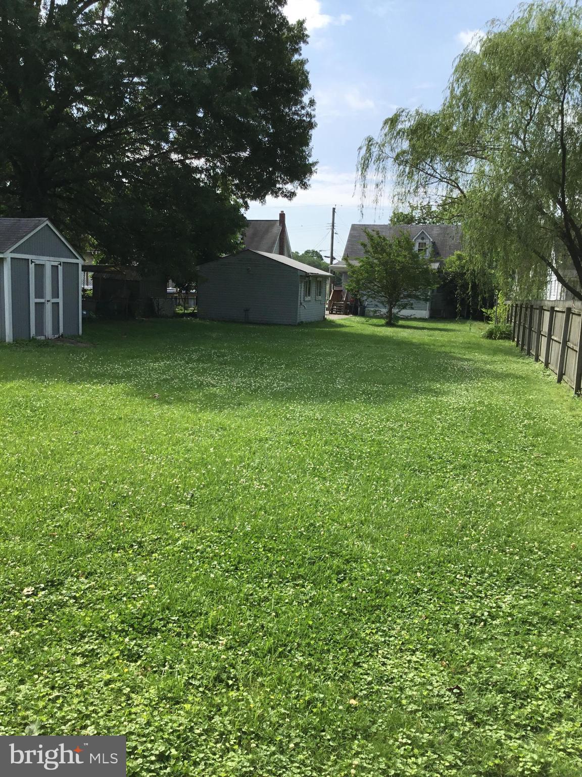 2012 Oakland Road Baltimore, MD 21220 - Photo 29 of 29 Beautiful Fully Fenced Yard