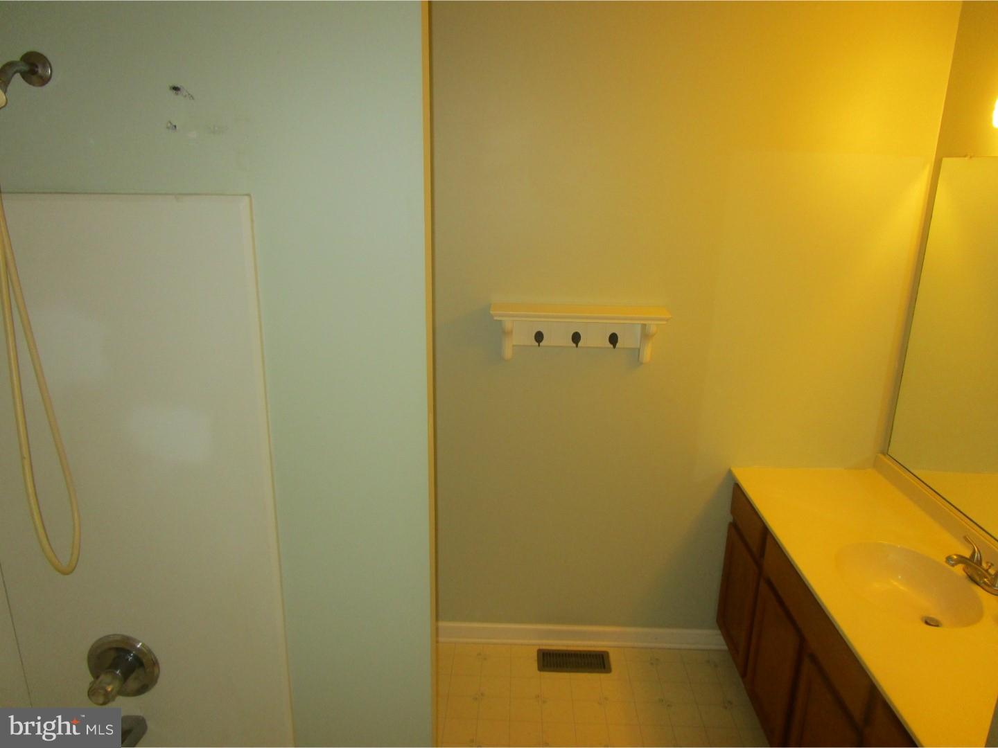 9 Millstream Road Clementon, NJ 08021 - Photo 9 of 12 Gallery Image 9