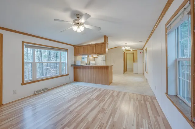 $128,499 | 86 Nh Rte 4a, Unit 6 UPPER, Enfield, NH 03748