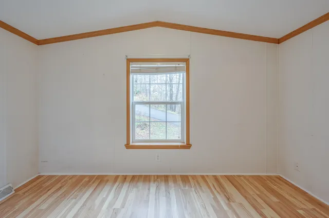 $128,499 | 86 Nh Rte 4a, Unit 6 UPPER, Enfield, NH 03748