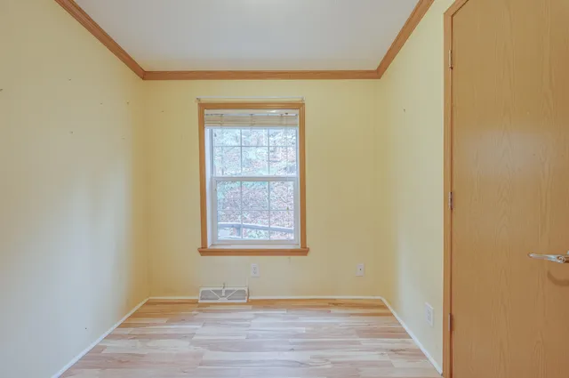 $128,499 | 86 Nh Rte 4a, Unit 6 UPPER, Enfield, NH 03748