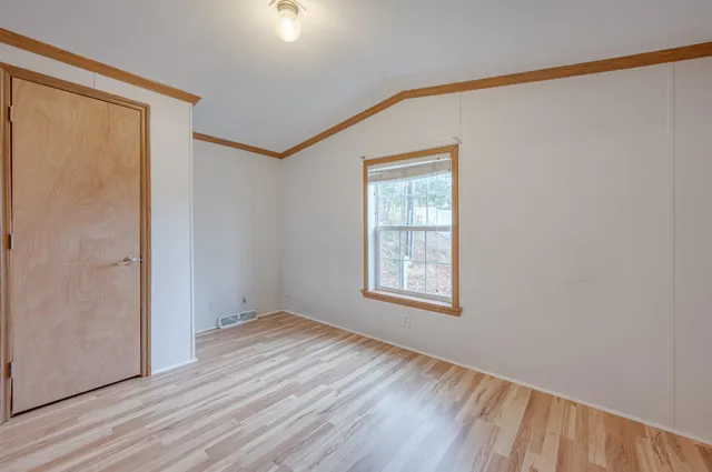 $128,499 | 86 Nh Rte 4a, Unit 6 UPPER, Enfield, NH 03748