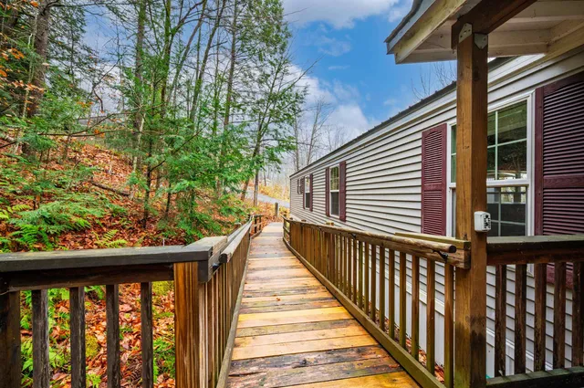 $128,499 | 86 Nh Rte 4a, Unit 6 UPPER, Enfield, NH 03748