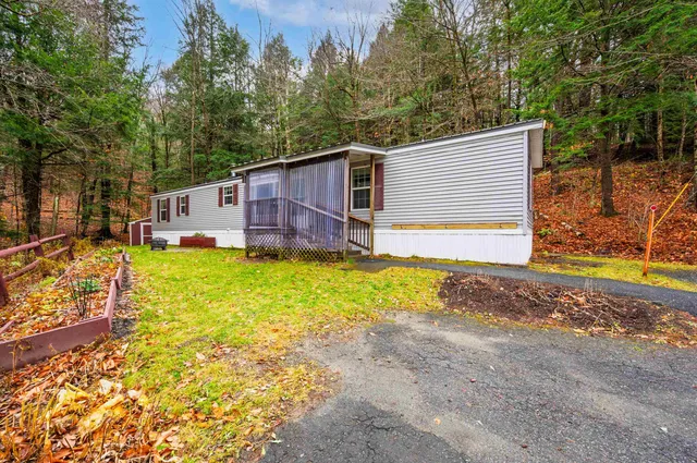 $128,499 | 86 Nh Rte 4a, Unit 6 UPPER, Enfield, NH 03748