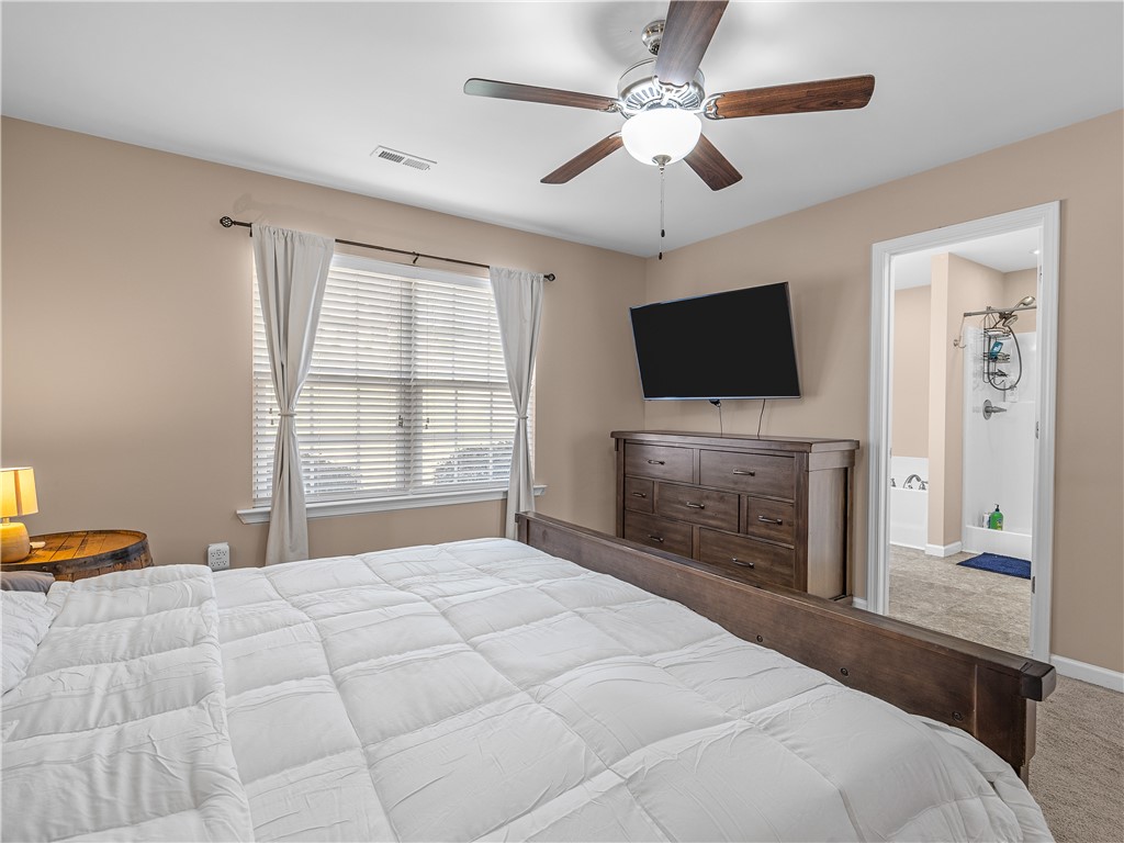 2520 Linmar Circle Anderson, SC 29621 - Photo 23 of 50 A comforting retreat featuring soft wall colors and a quiet ambience, ideal for relaxation.