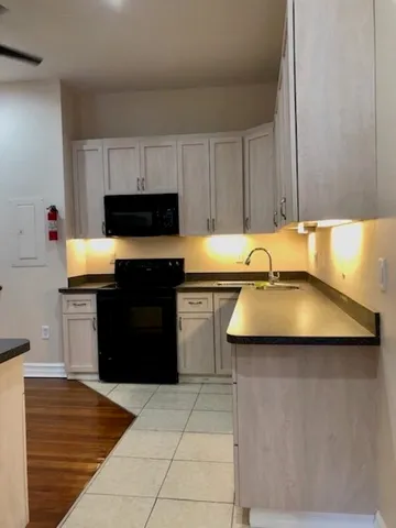 $2,150 | 368 Central Street, Unit 2, Franklin, NH 03235