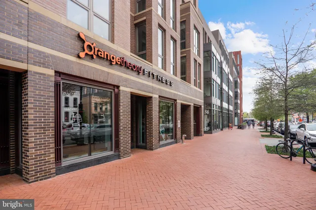 $1,249,500 | 1704 Independence Avenue Southeast, Washington, DC 20003