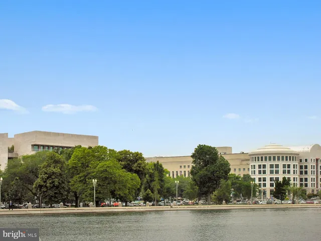 $1,249,500 | 1704 Independence Avenue Southeast, Washington, DC 20003