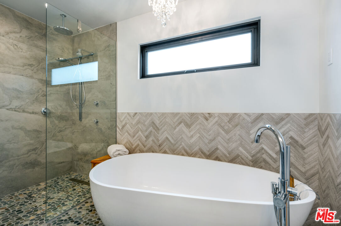 3558 Muirfield Road South Los Angeles, CA 90016 - Photo 31 of 35