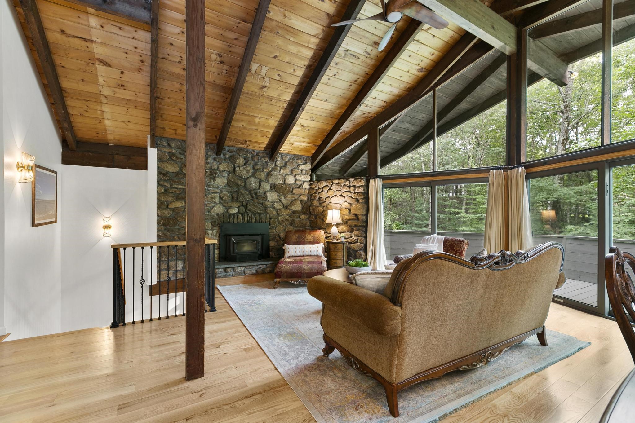 124 Goodhue Road Derry, NH 03038 - Photo 19 of 58