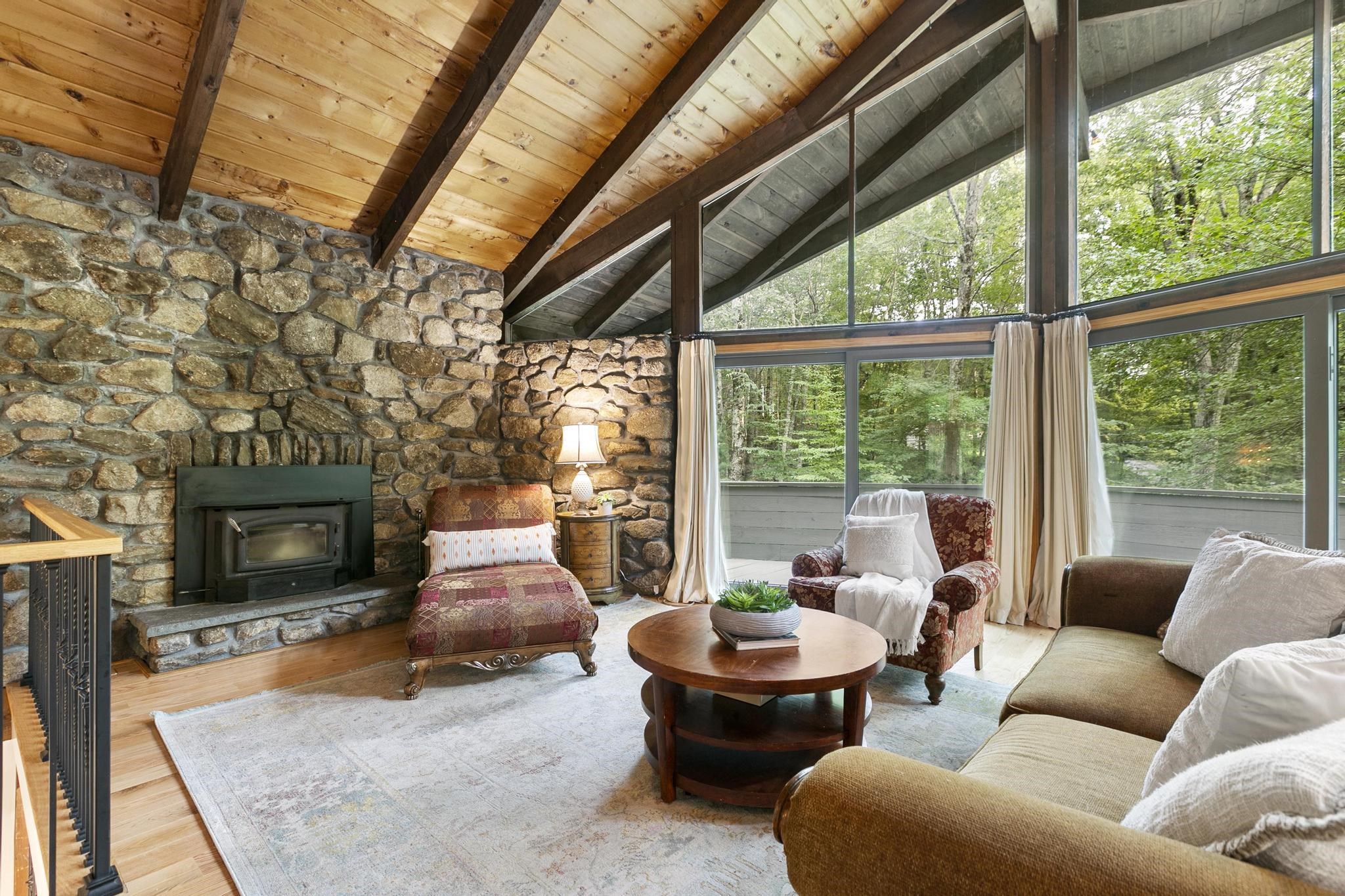 124 Goodhue Road Derry, NH 03038 - Photo 20 of 58