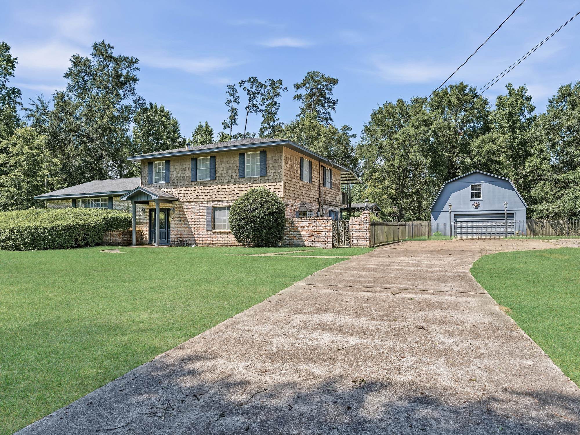 680 Knupple Road Silsbee, TX 77656 - Photo 2 of 39
