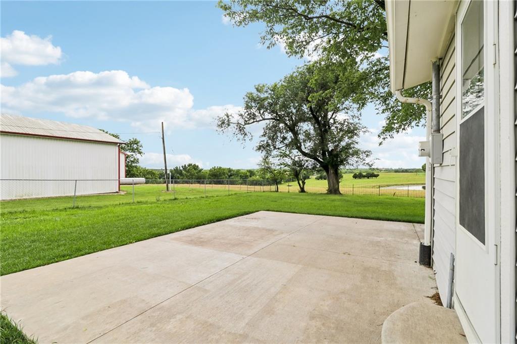 307 East 1100th Road Baldwin City, KS 66006 - Photo 33 of 41