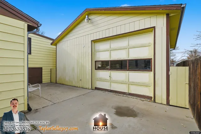 $297,000 | 1020 South Forest Drive, Casper, WY 82609